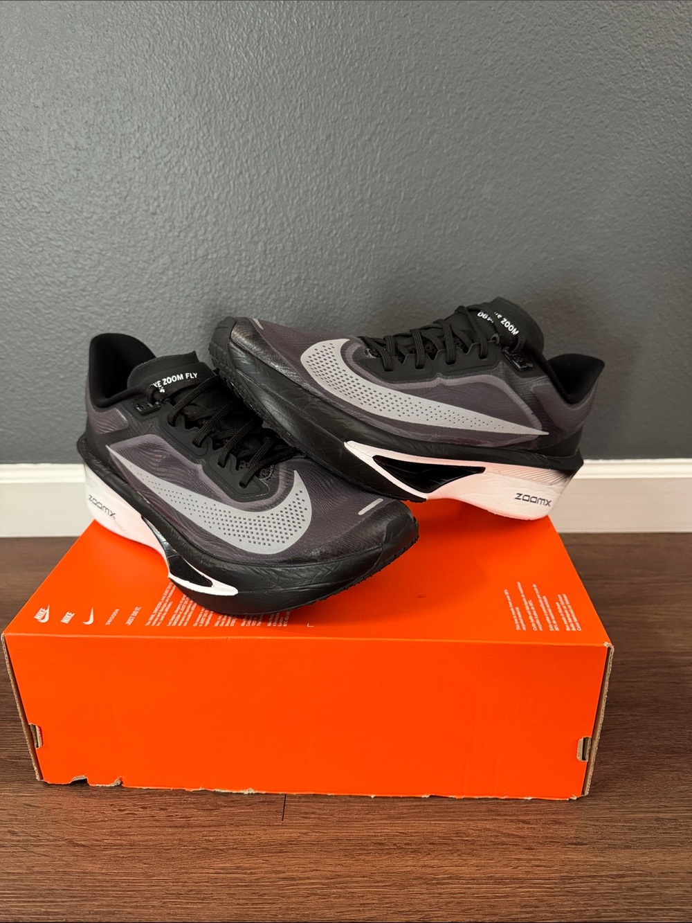 Nike zoom fly size 11 Men's Athletic Shoes - Black and Gray